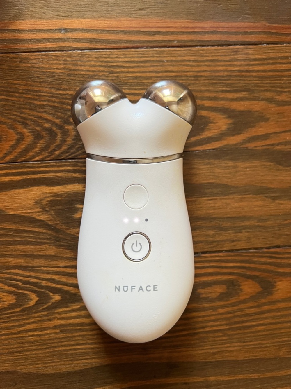 NuFace trinity+ White Microcurrent Facial Sculpting Device